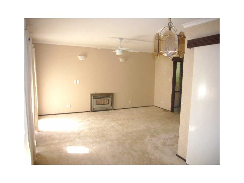 175 Cambridge Road, Mooroolbark VIC 3138