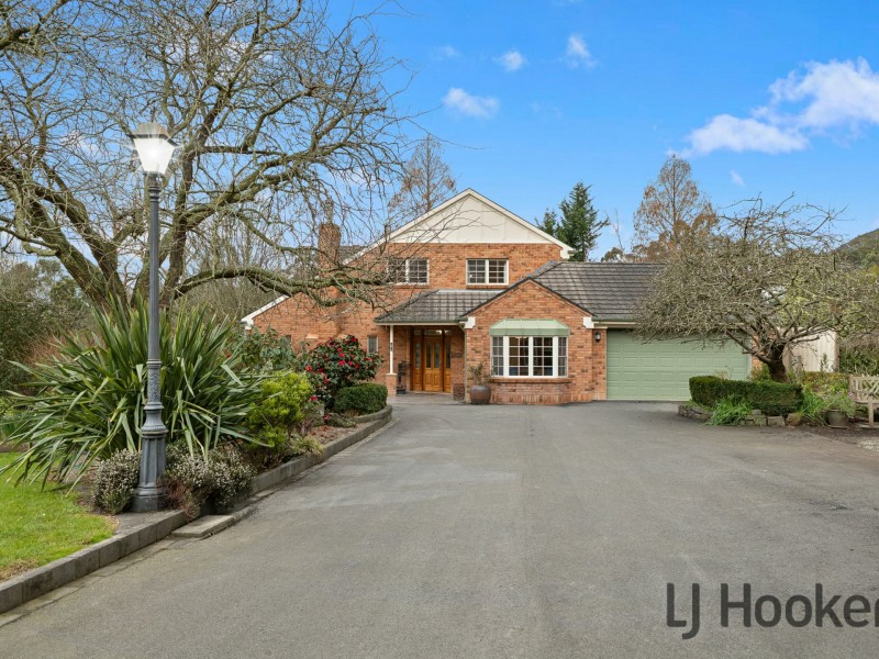 61 Basin-Olinda Road, The Basin VIC 3154