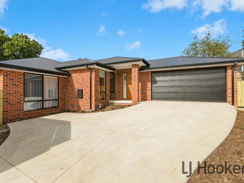 12a Tamworth Road, Kilsyth VIC 3137
