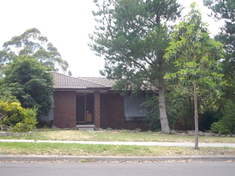 1 Cloverlea Drive, Wantirna VIC 3152