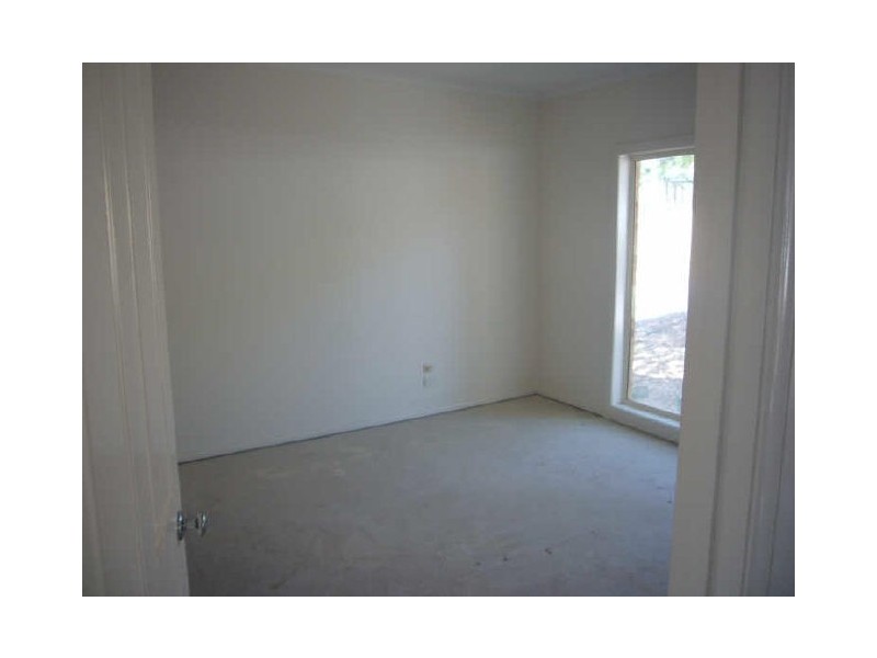 2/19 Braemar Street, Croydon VIC 3136