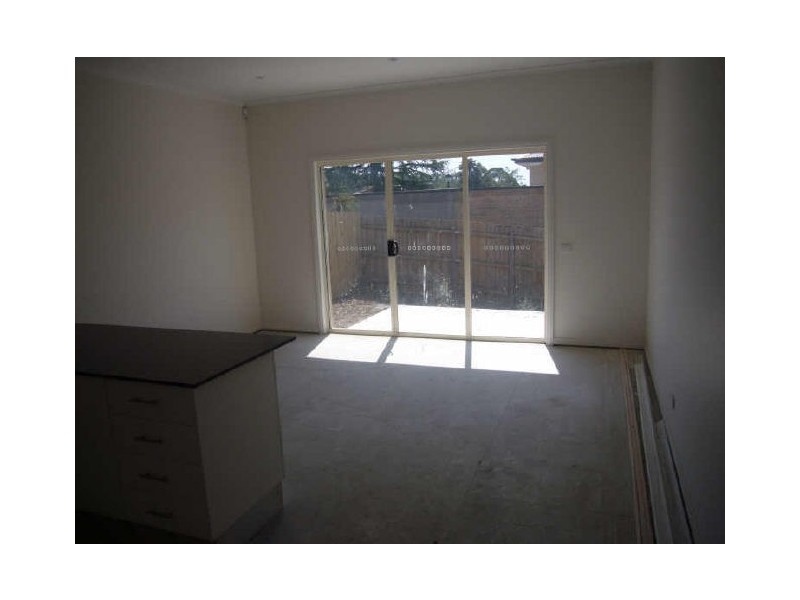 2/19 Braemar Street, Croydon VIC 3136