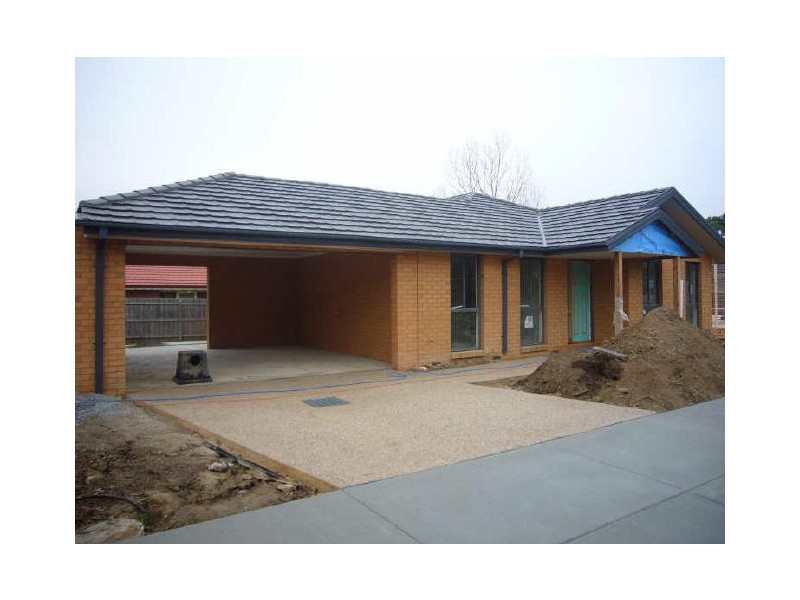 2/7 Wattletree Road, Ferntree Gully VIC 3156