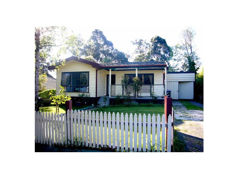 27 Royalden Close, Boronia VIC 3155