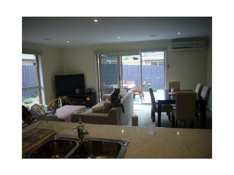 2/8 Falconer Road, Boronia VIC 3155