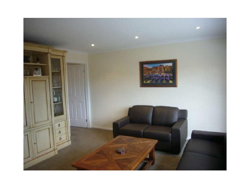 2/8 Falconer Road, Boronia VIC 3155