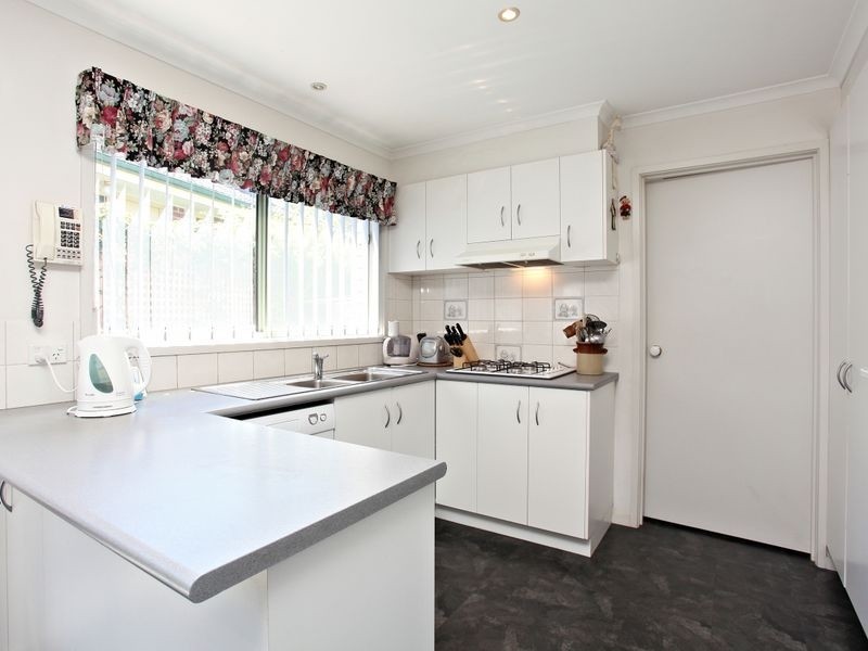 7/12 St Elmo, Ferntree Gully VIC 3156