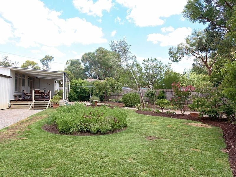 32 Kent Street, Knoxfield VIC 3180