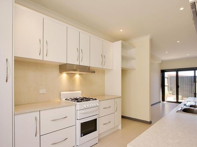 2/82 Boronia Road, Boronia VIC 3155