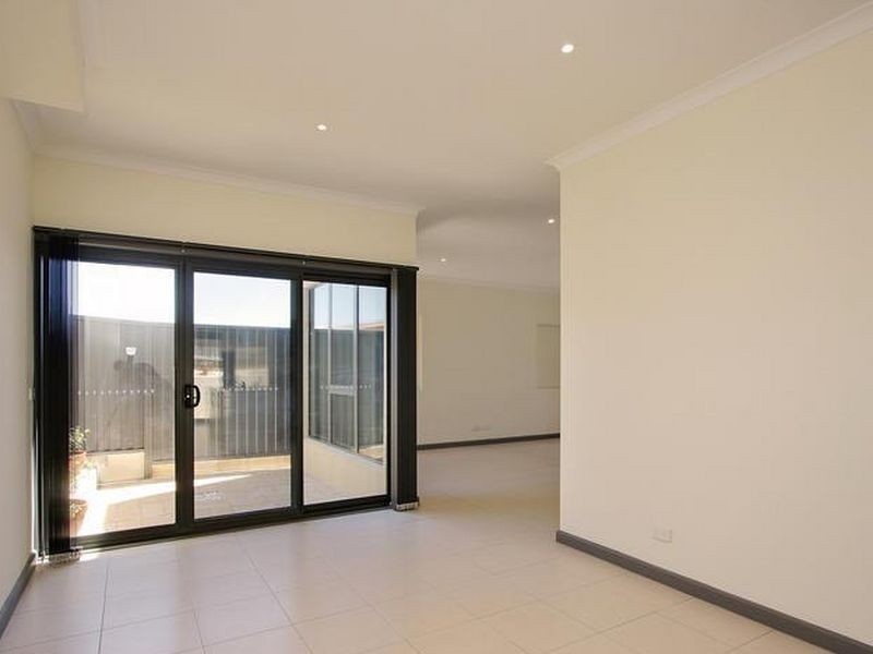 2/82 Boronia Road, Boronia VIC 3155