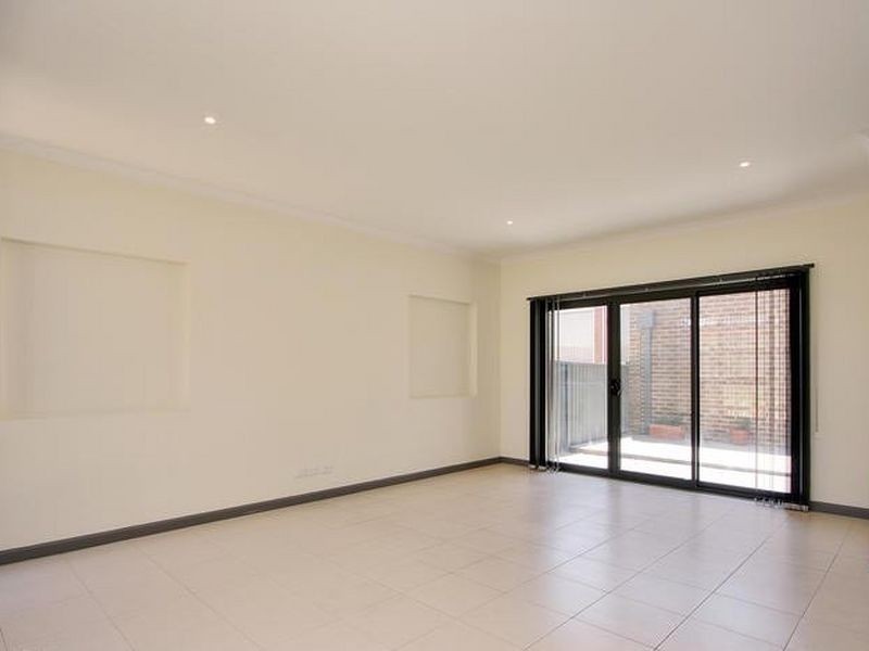 2/82 Boronia Road, Boronia VIC 3155