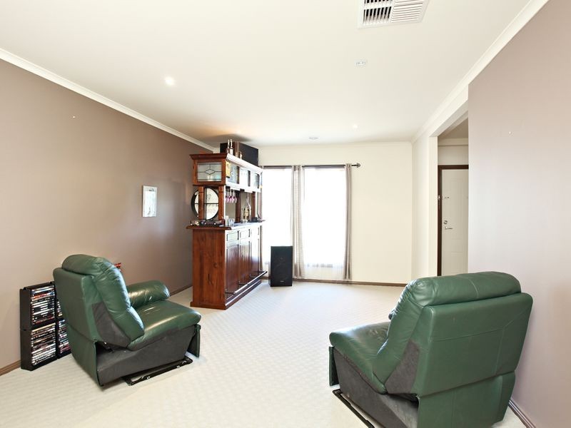 6 Railway Road, Ferntree Gully VIC 3156