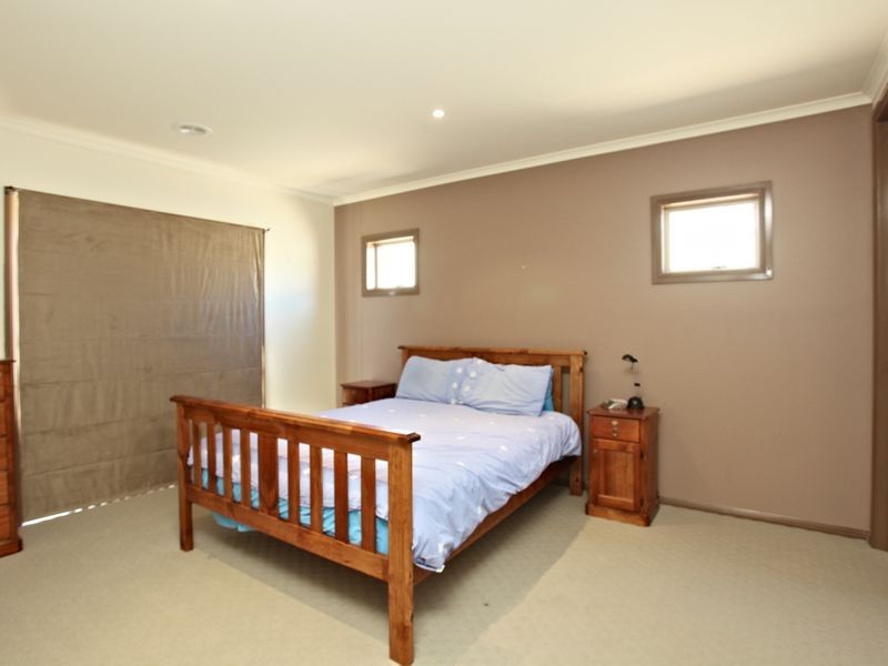 6 Railway Road, Ferntree Gully VIC 3156