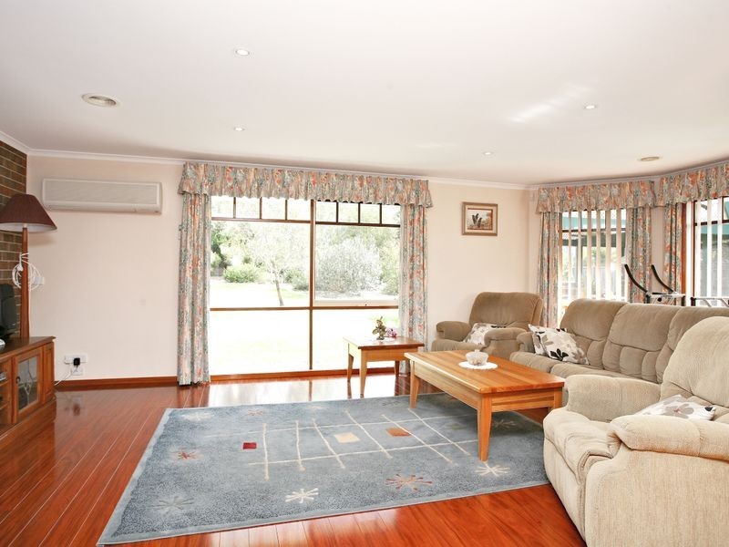 10 Lanyon Court, Lysterfield VIC 3156