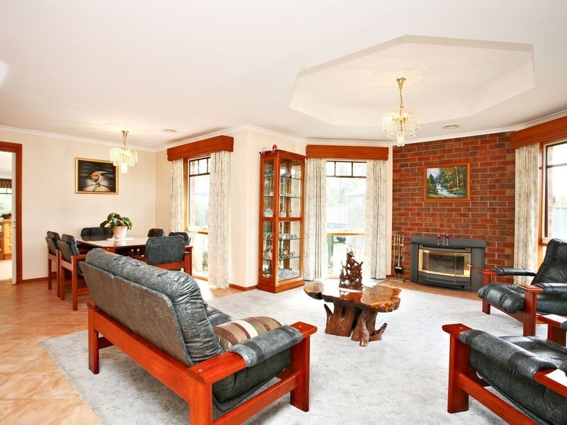 10 Lanyon Court, Lysterfield VIC 3156