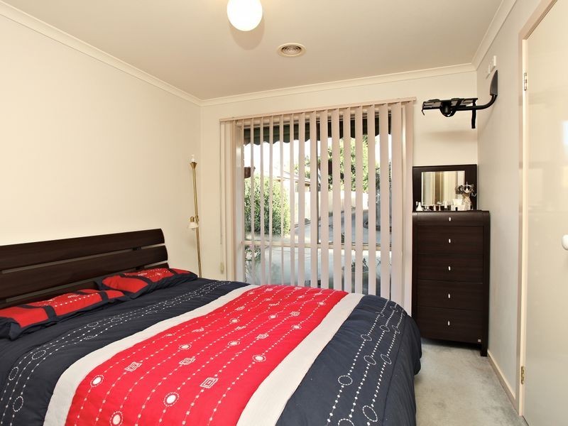 2/41 Illawara Cres, Bayswater North VIC 3153