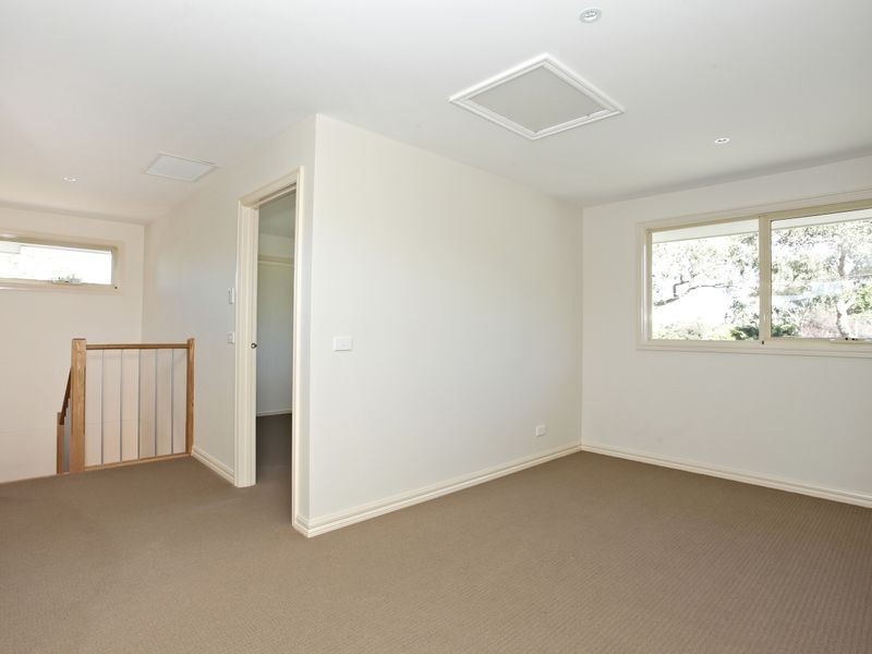 1/19 Dobson Street, Ferntree Gully VIC 3156