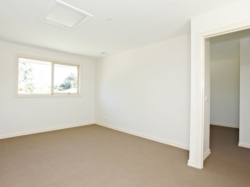 1/19 Dobson Street, Ferntree Gully VIC 3156