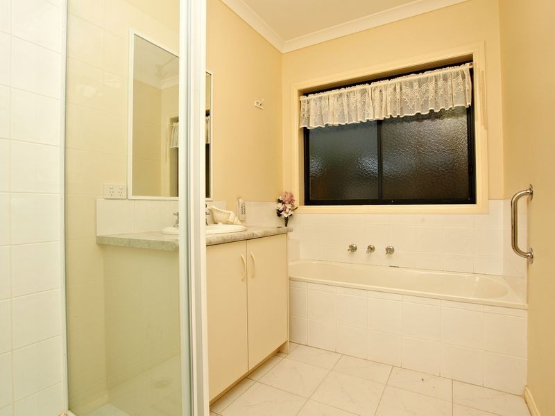 8 Southern Aurora Place, Boronia VIC 3155