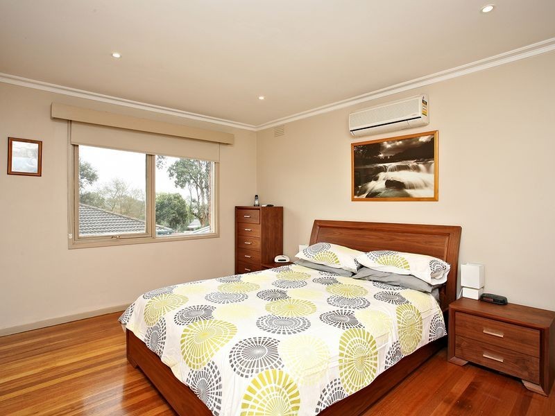 16 Hillcrest Avenue, Ferntree Gully VIC 3156