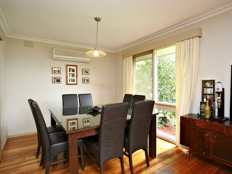 16 Hillcrest Avenue, Ferntree Gully VIC 3156