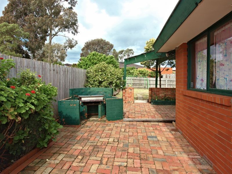 49 Deschamp Cresent, Rowville VIC 3178