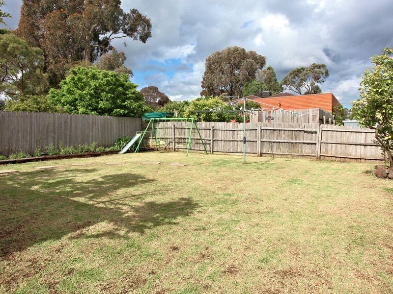 49 Deschamp Cresent, Rowville VIC 3178