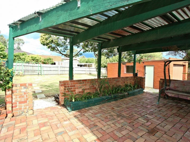 49 Deschamp Cresent, Rowville VIC 3178