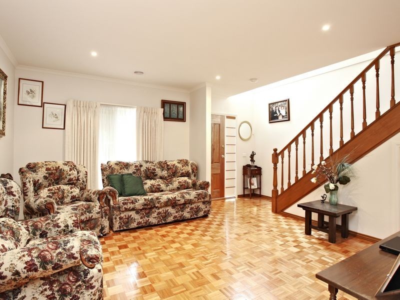 2/4 Myrtle Street, Bayswater VIC 3153