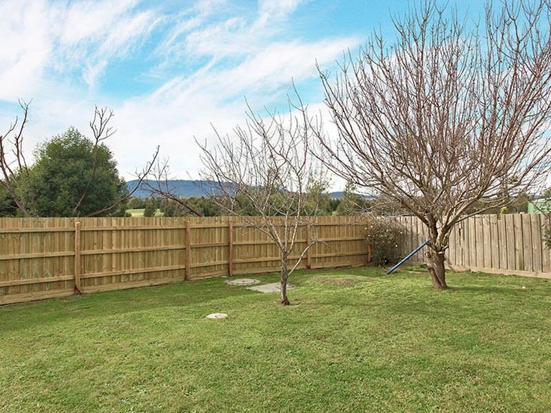 54 Valleyview Drive, Rowville VIC 3178