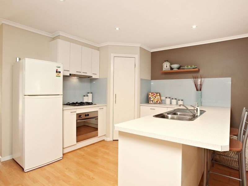 2/1517 Ferntree Gully Road, Knoxfield VIC 3180