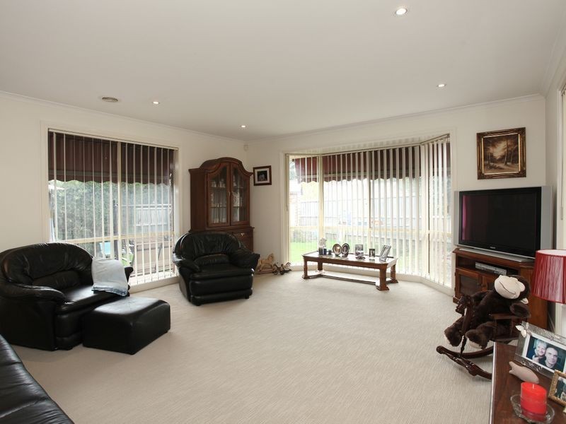 2/64 Albert Avenue (Facing Harcourt Rd), Boronia VIC 3155