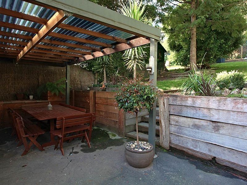 5 & 5A Walker Street, The Basin VIC 3154