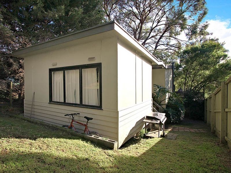 5 & 5A Walker Street, The Basin VIC 3154