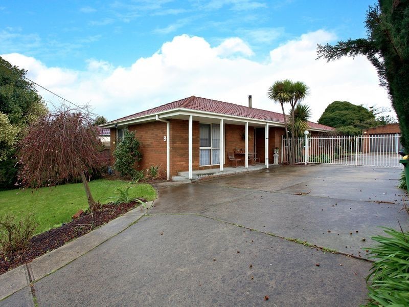 8 Pearl Place, Ferntree Gully VIC 3156