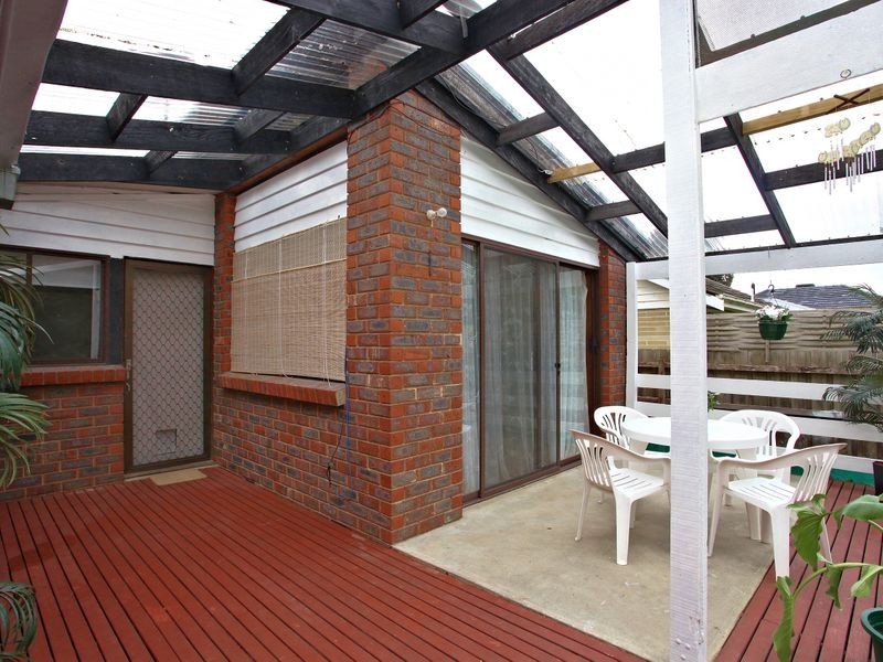 11 Park Boulevard, Ferntree Gully VIC 3156