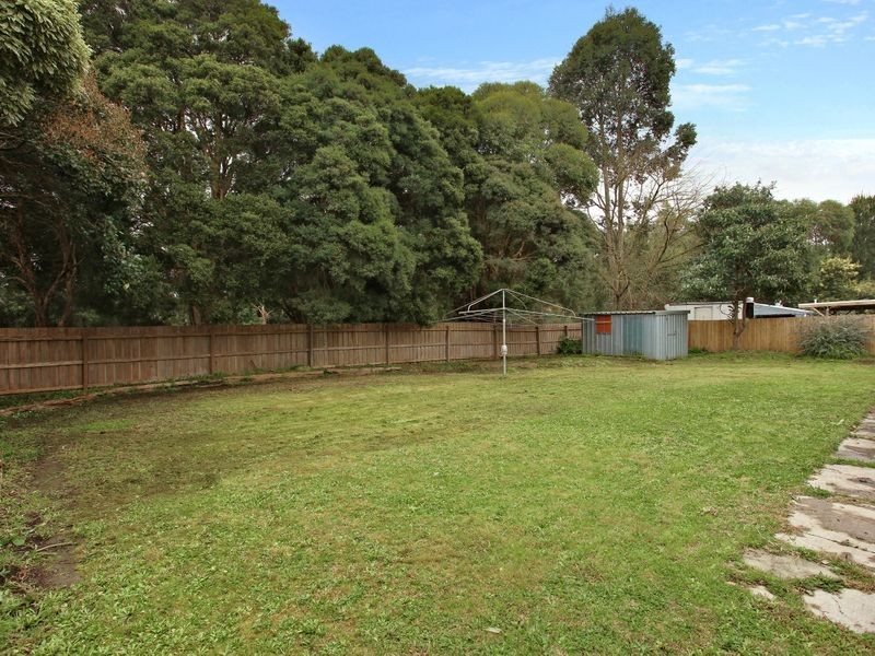 11 Park Boulevard, Ferntree Gully VIC 3156
