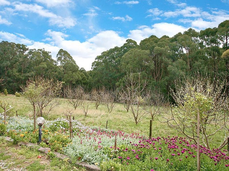 140 Basin-Olinda Road, The Basin VIC 3154