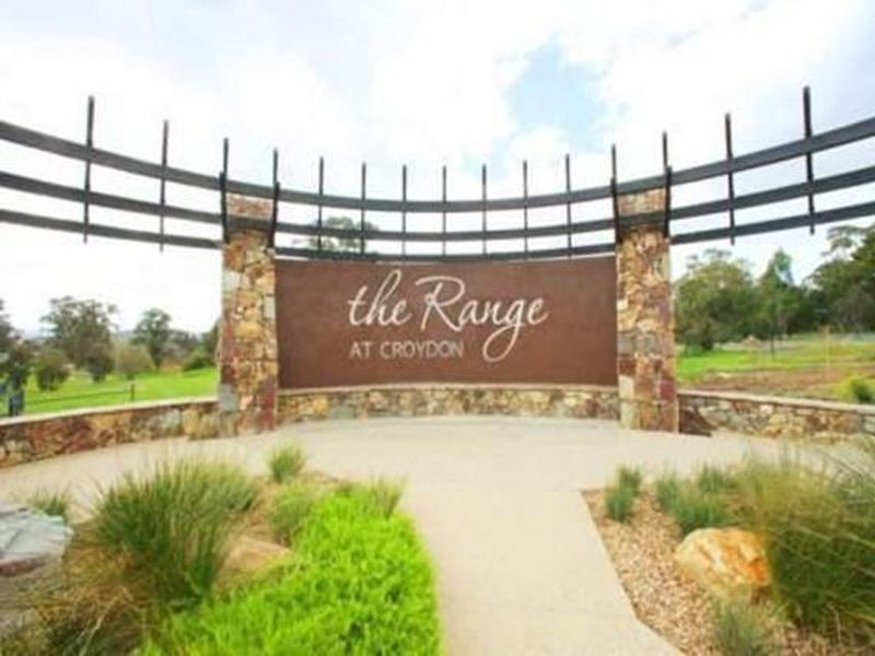 17 Drewett Circuit, Croydon VIC 3136