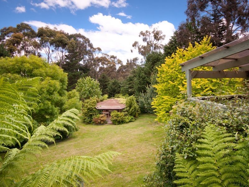 21 Cheniston Road, Mount Macedon VIC 3441