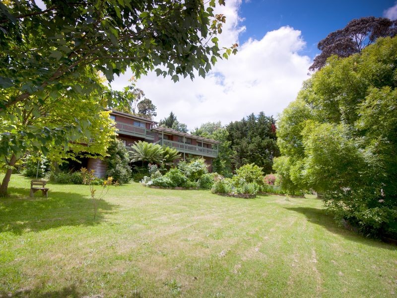 21 Cheniston Road, Mount Macedon VIC 3441