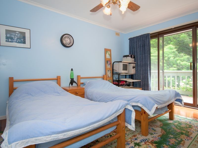 21 Cheniston Road, Mount Macedon VIC 3441