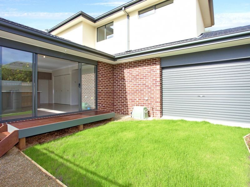 2/48 Westley Street, Ferntree Gully VIC 3156