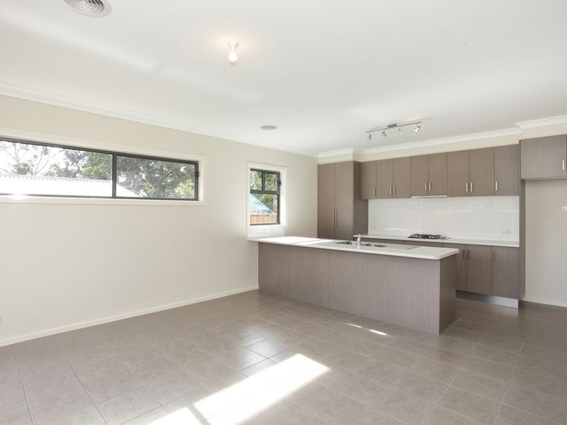 2/48 Westley Street, Ferntree Gully VIC 3156