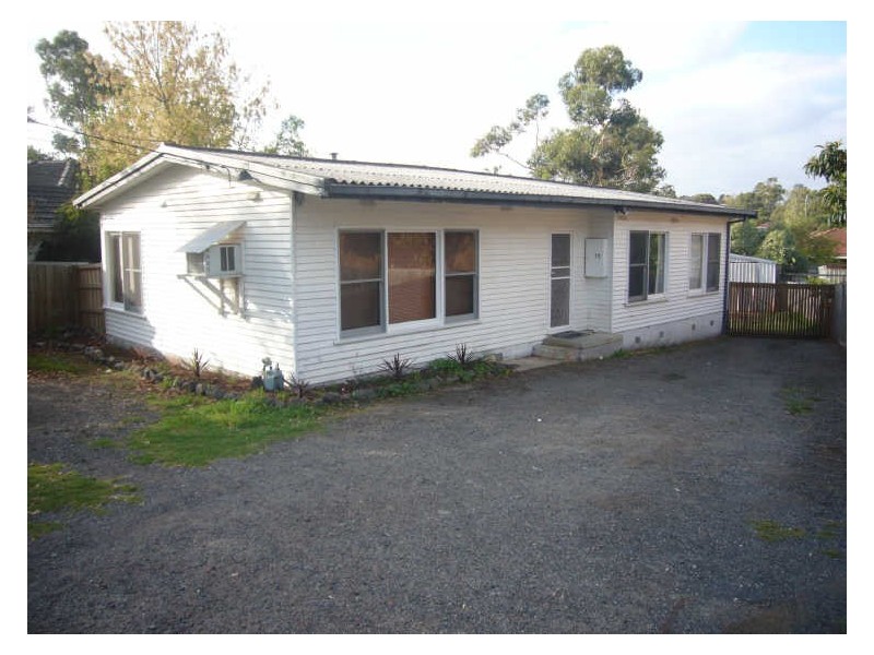 17 Crotty Rd, Boronia VIC 3155