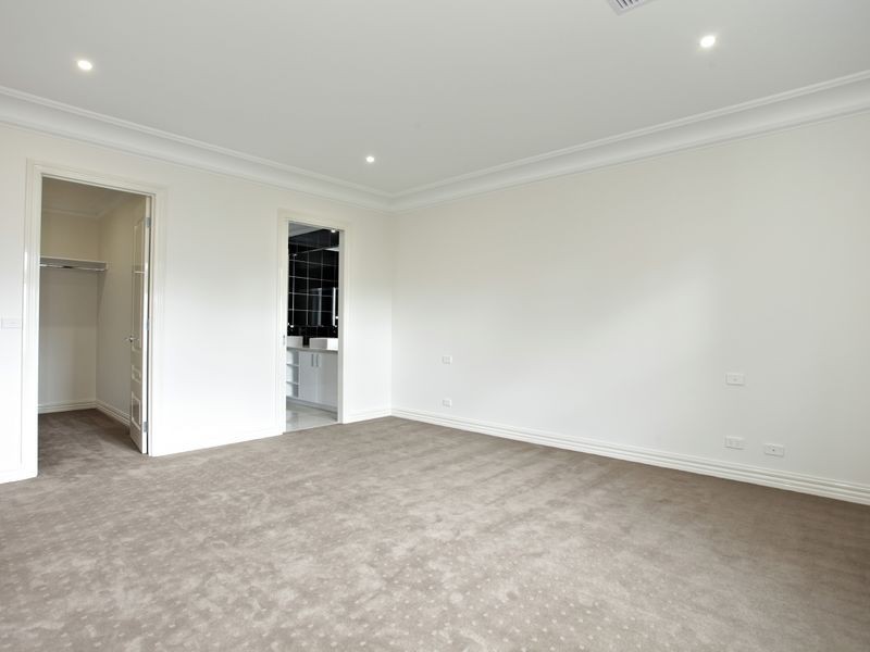3 Wynyard Cres, Balwyn North VIC 3104