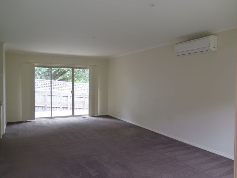 2/12 Valerie Street, Boronia VIC 3155