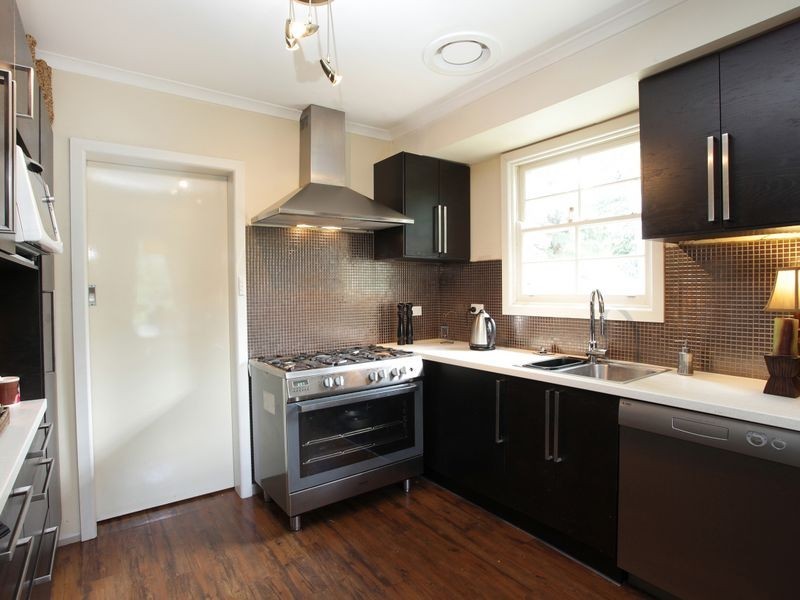 24 Cornhill Street, Ferntree Gully VIC 3156