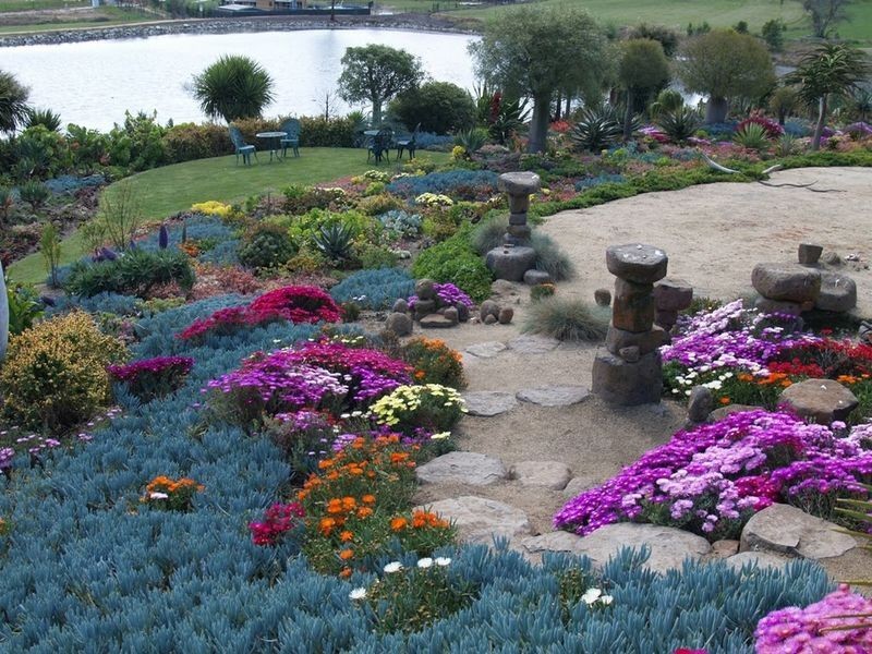 1 The Lough Court, Narre Warren North VIC 3804