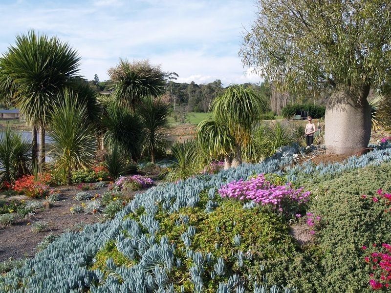 1 The Lough Court, Narre Warren North VIC 3804